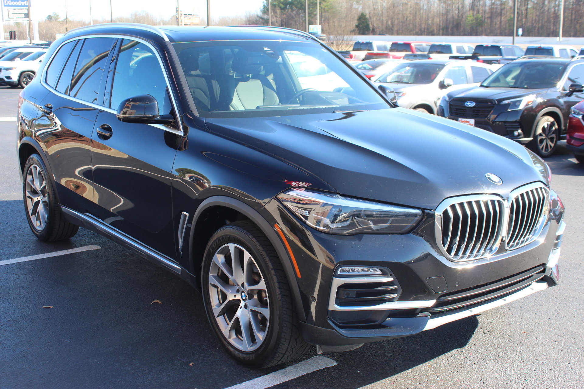 Used 2021 BMW X5 xDrive40i image 4