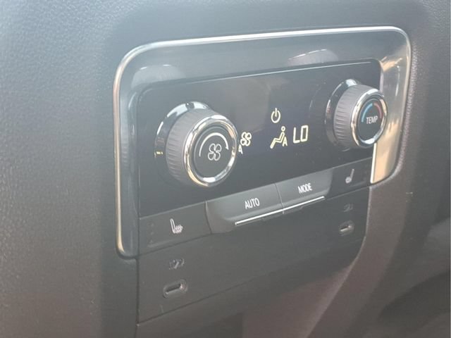 Used 2026 Chevrolet Suburban High Country AWD/4WD image 22