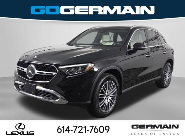 Used 2024 Mercedes-Benz GLC 300 4MATIC image 1