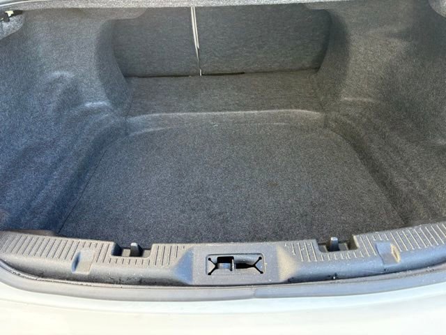 Used 2011 Ford Taurus SEL w/ 202A Rapid Spec Order Code image 25