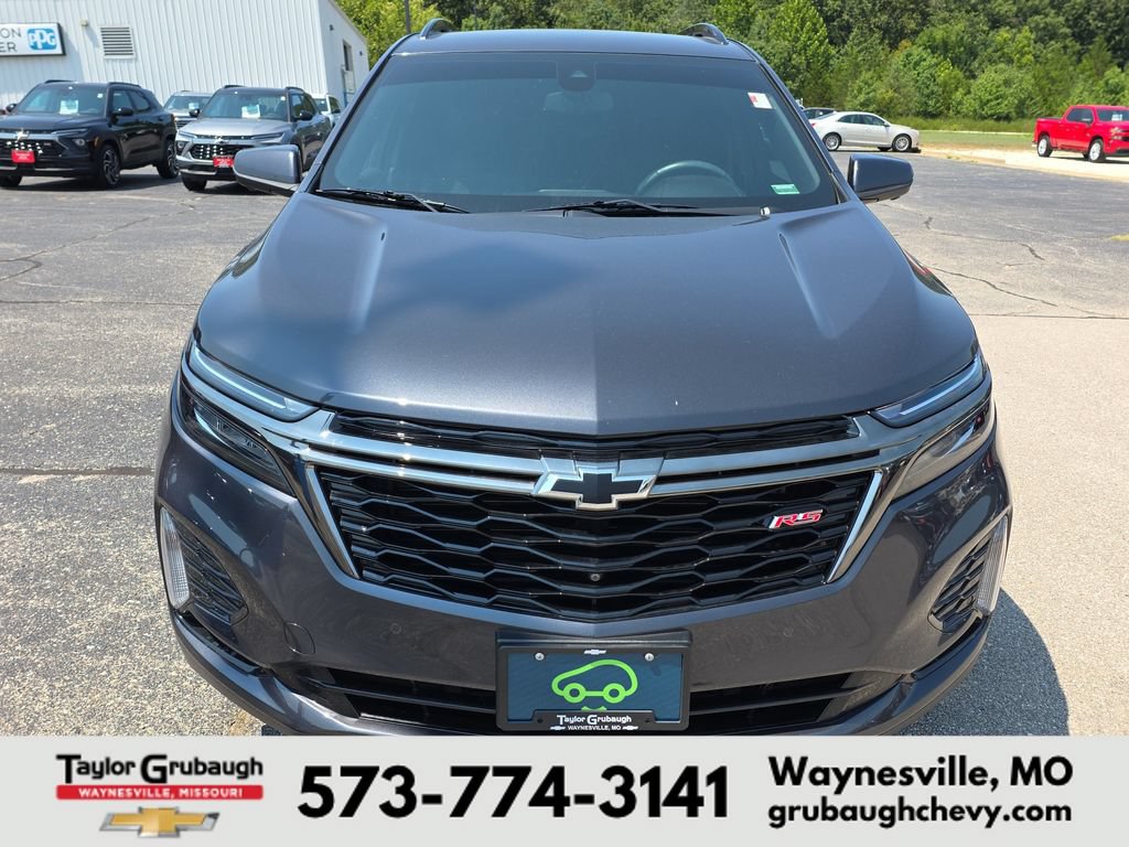 Certified 2023 Chevrolet Equinox RS w/ RS Leather Package AWD/4WD image 3