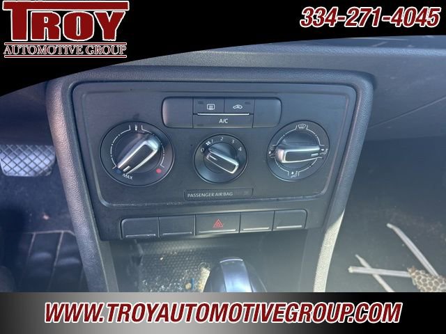 Used 2014 Volkswagen Beetle 1.8T image 17