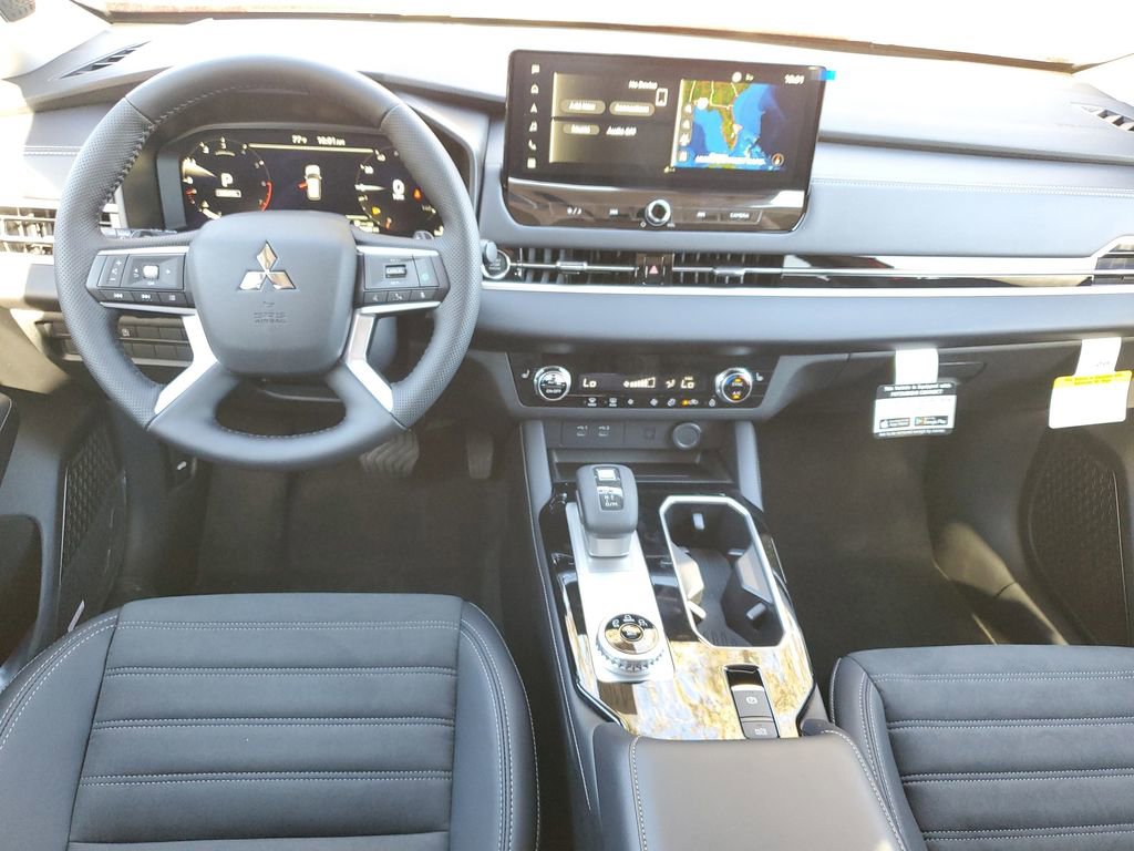 New 2026 Mitsubishi Outlander SE FWD image 6