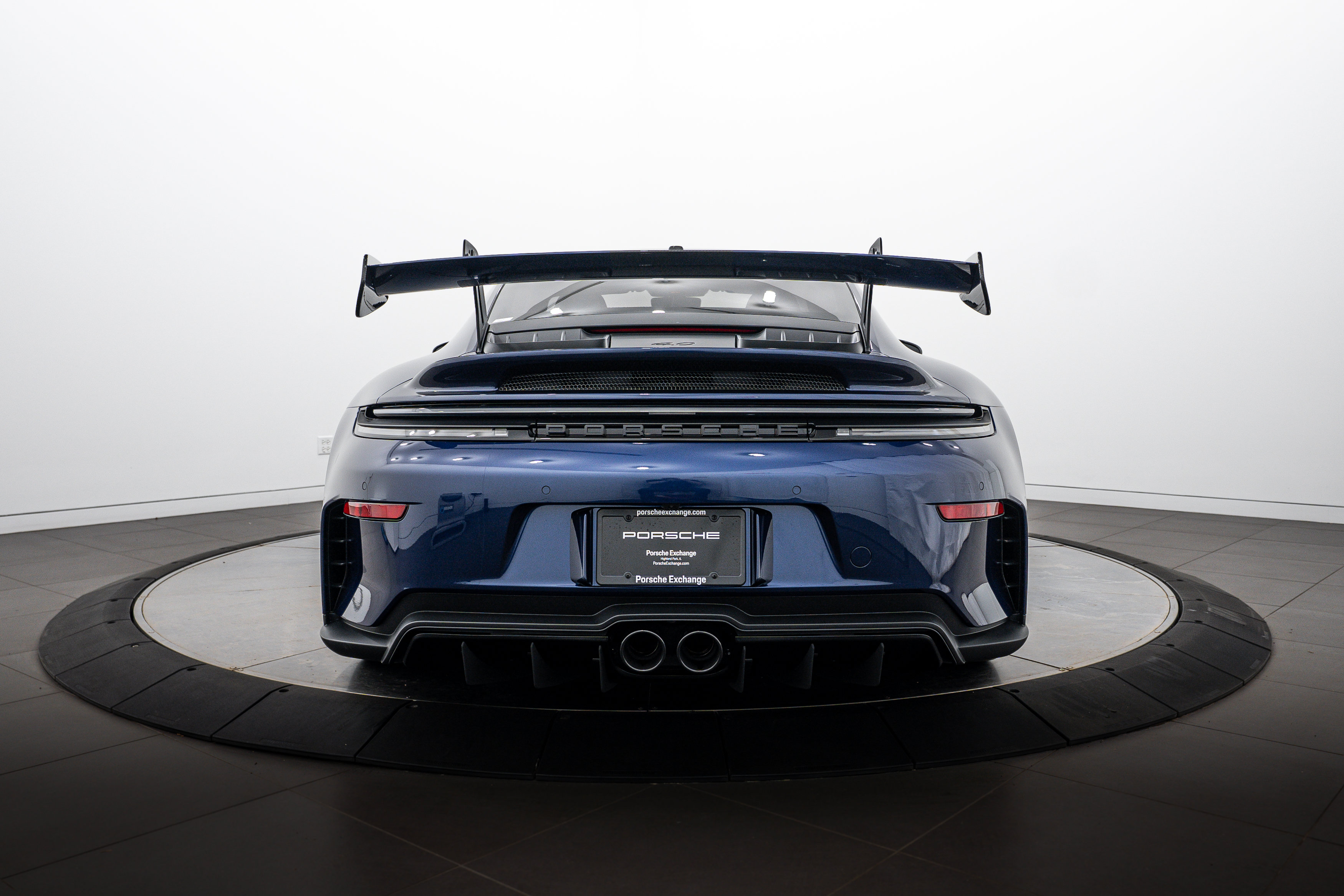 Certified 2025 Porsche 911 GT3 RWD image 6