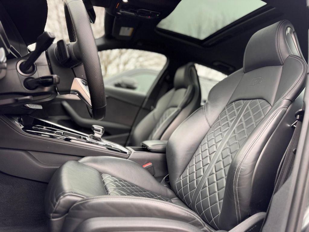 Used 2023 Audi S4 Premium Plus w/ Premium Plus Package image 18