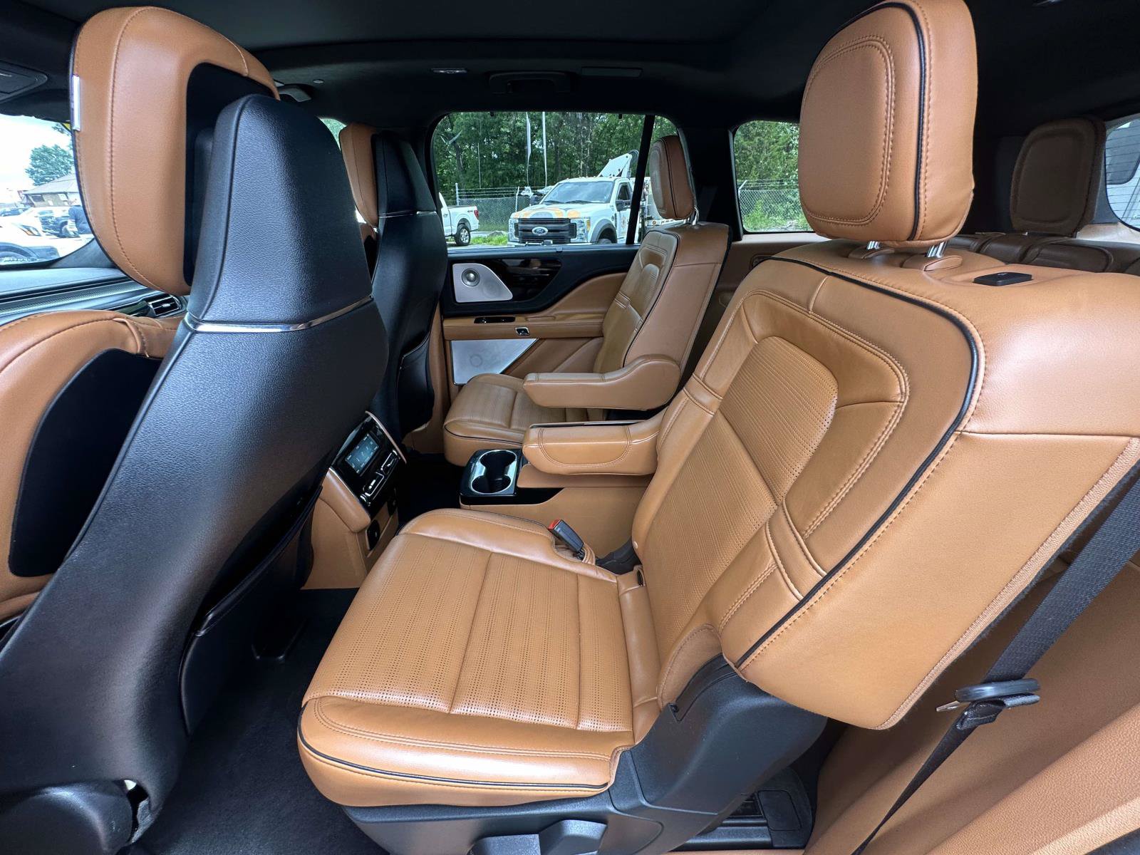 Used 2021 Lincoln Aviator Black Label w/ Dynamic Handling Package AWD/4WD image 27