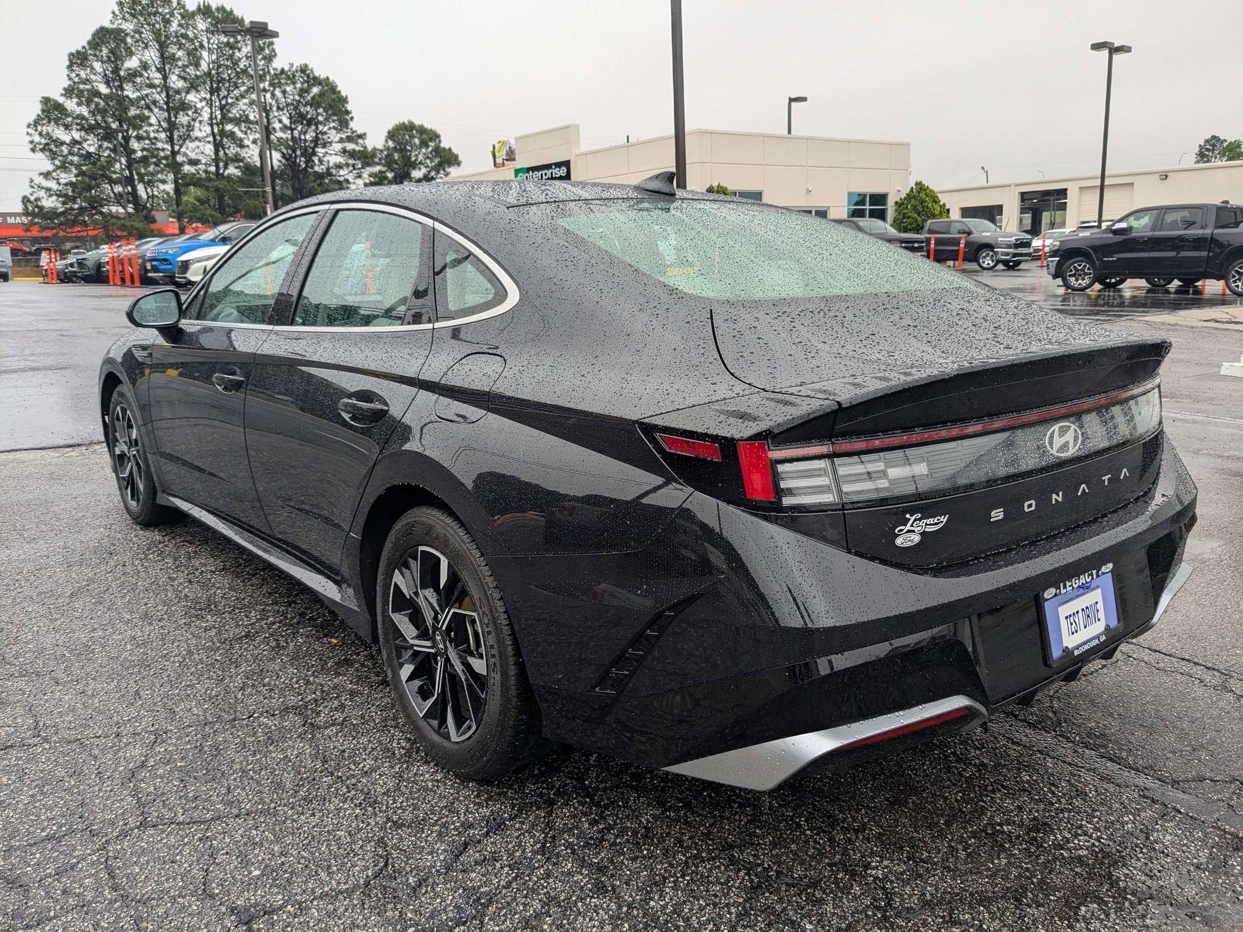 Used 2025 Hyundai Sonata SEL FWD image 6