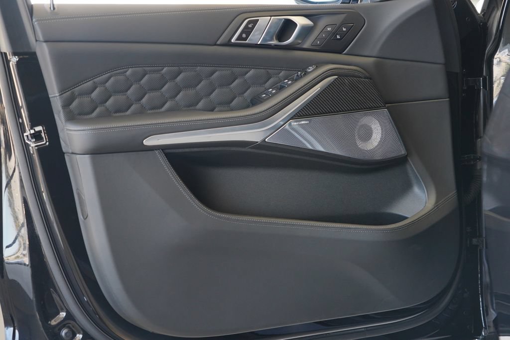 New 2026 BMW X5 M Competition w/ Executive Package AWD/4WD image 9