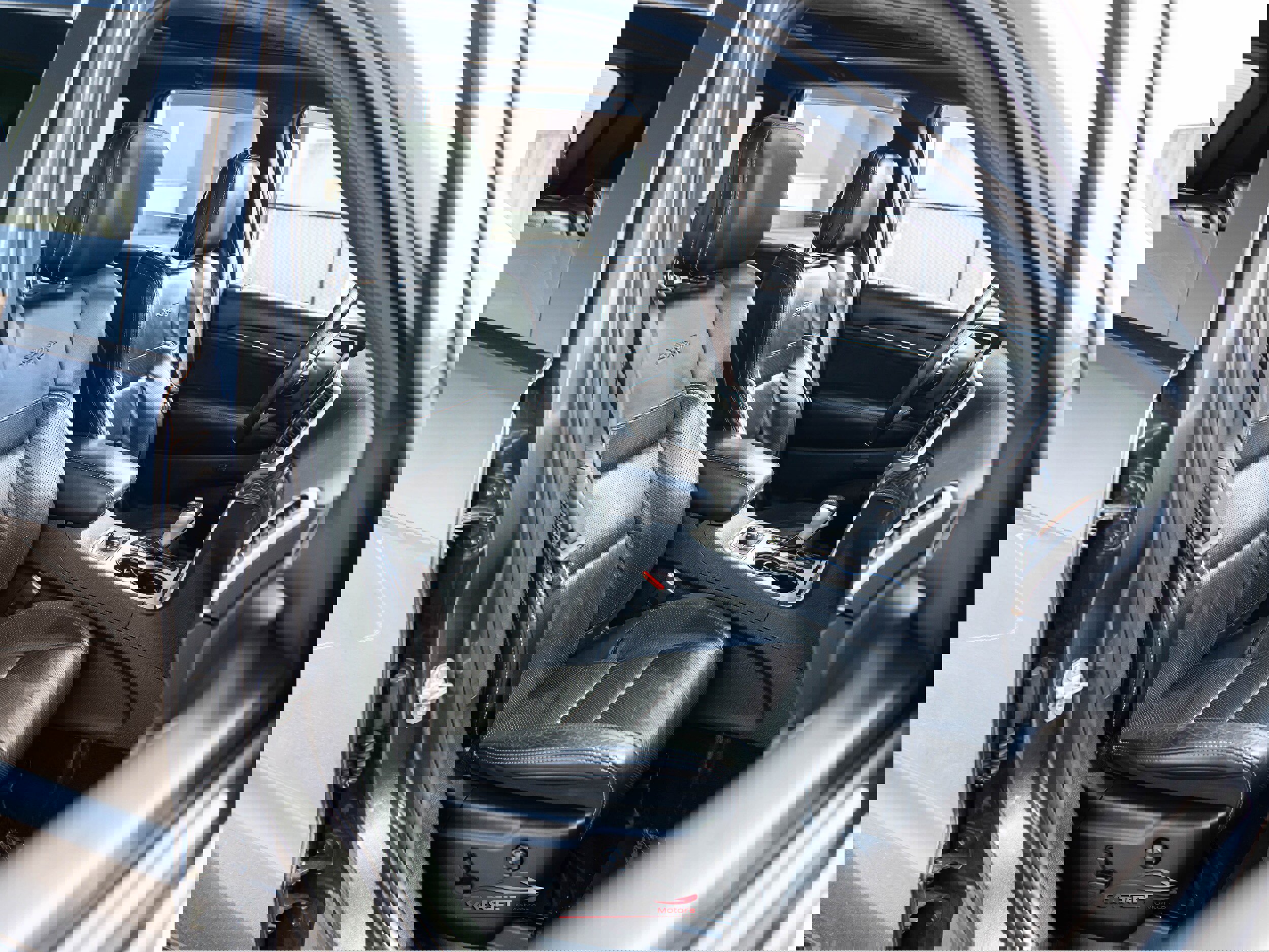 Used 2016 Jeep Grand Cherokee SRT image 17