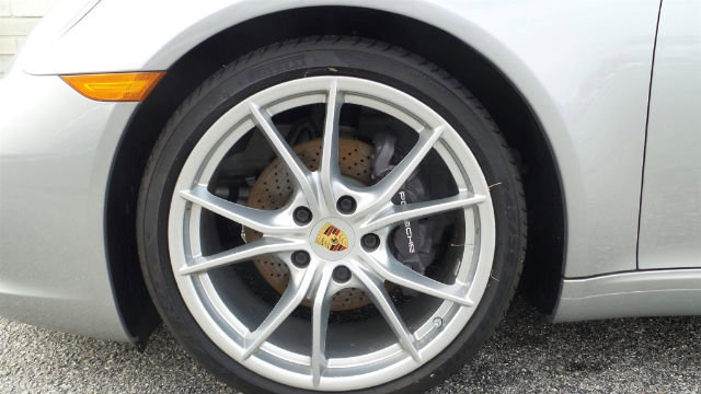 Certified 2017 Porsche 911 Carrera image 2