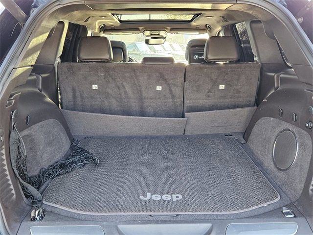 Used 2017 Jeep Grand Cherokee Summit w/ Platinum Series Group image 29