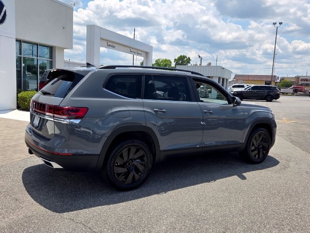 New 2026 Volkswagen Atlas SE FWD image 14