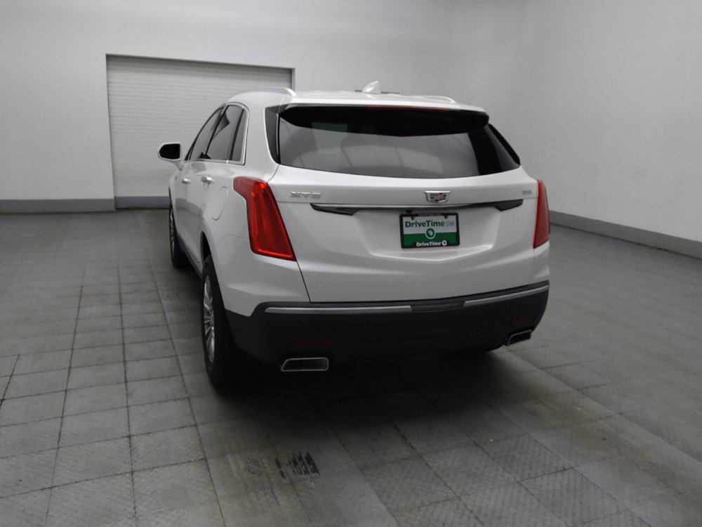 Used 2018 Cadillac XT5 Luxury w/ Driver Awareness Package FWD image 5