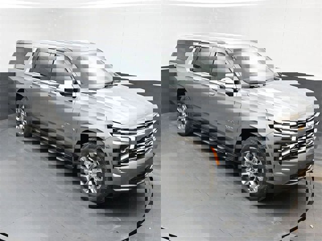 New 2026 Chevrolet Suburban Premier image 36