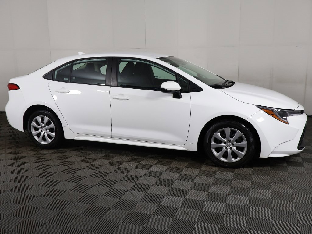 Used 2023 Toyota Corolla LE image 14