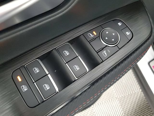 New 2026 Nissan Kicks SR w/ Illumination Package FWD image 29