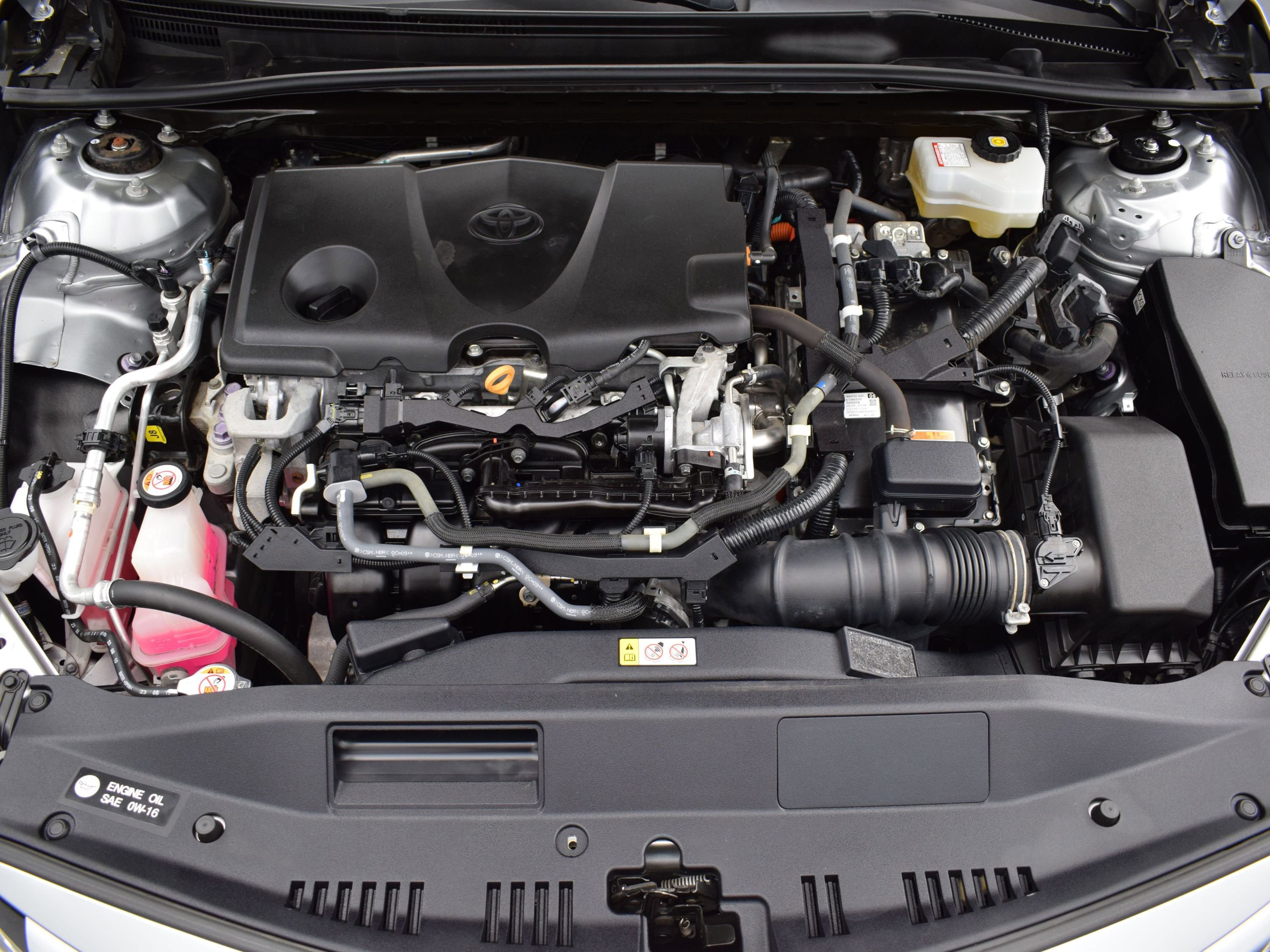 Used 2020 Toyota Camry XLE image 9