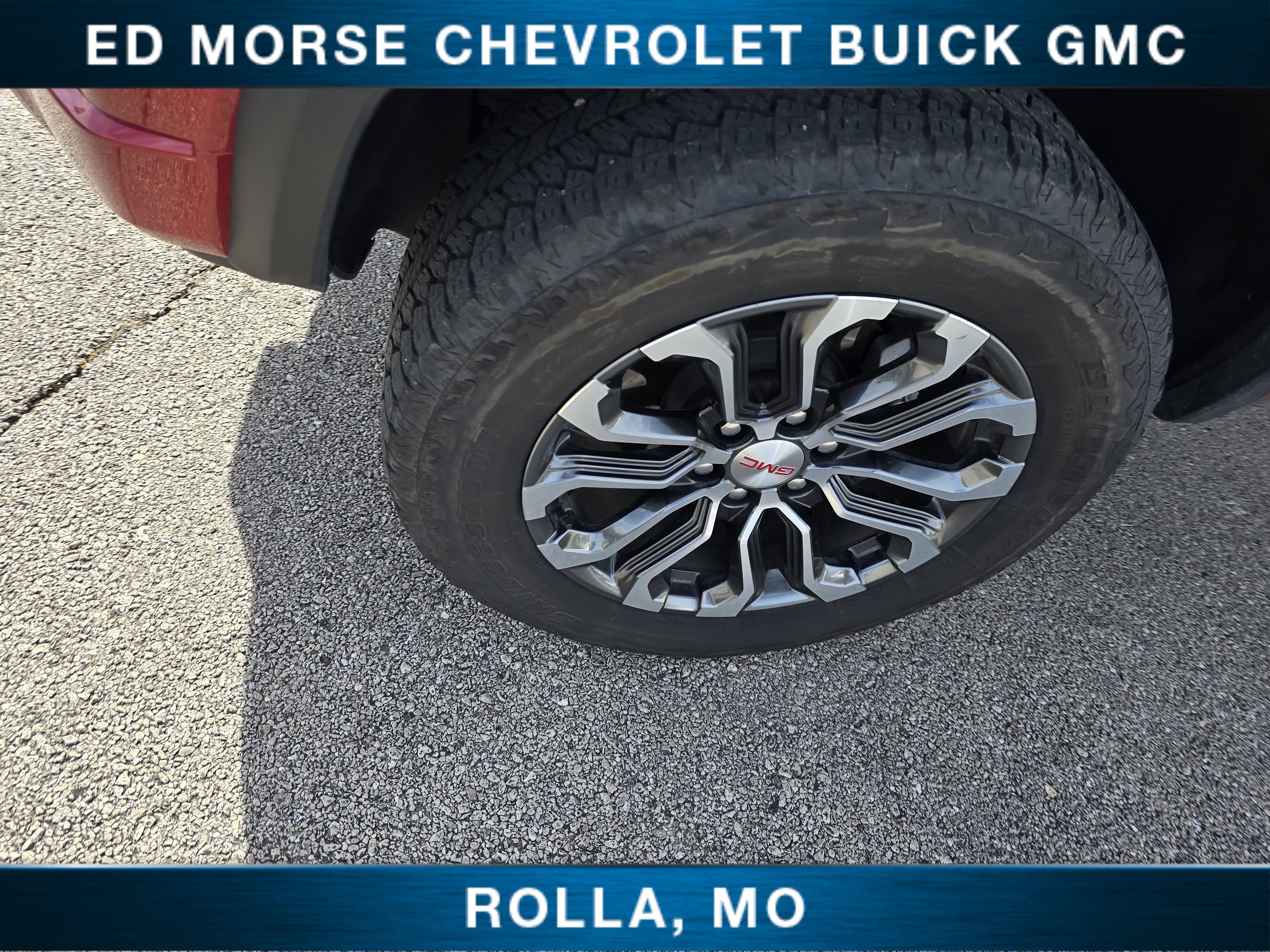 Used 2023 GMC Canyon Denali image 10