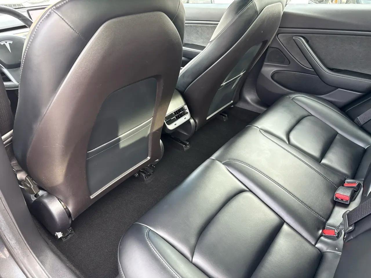 Used 2019 Tesla Model 3 Long Range image 19