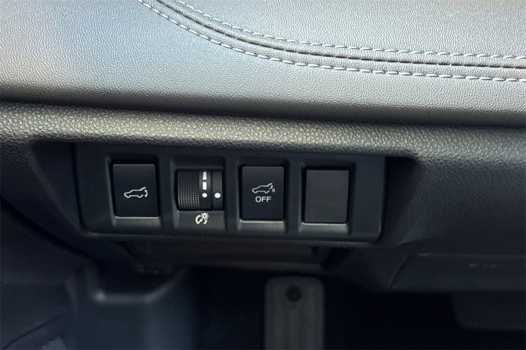 New 2025 Subaru Outback Touring XT image 34