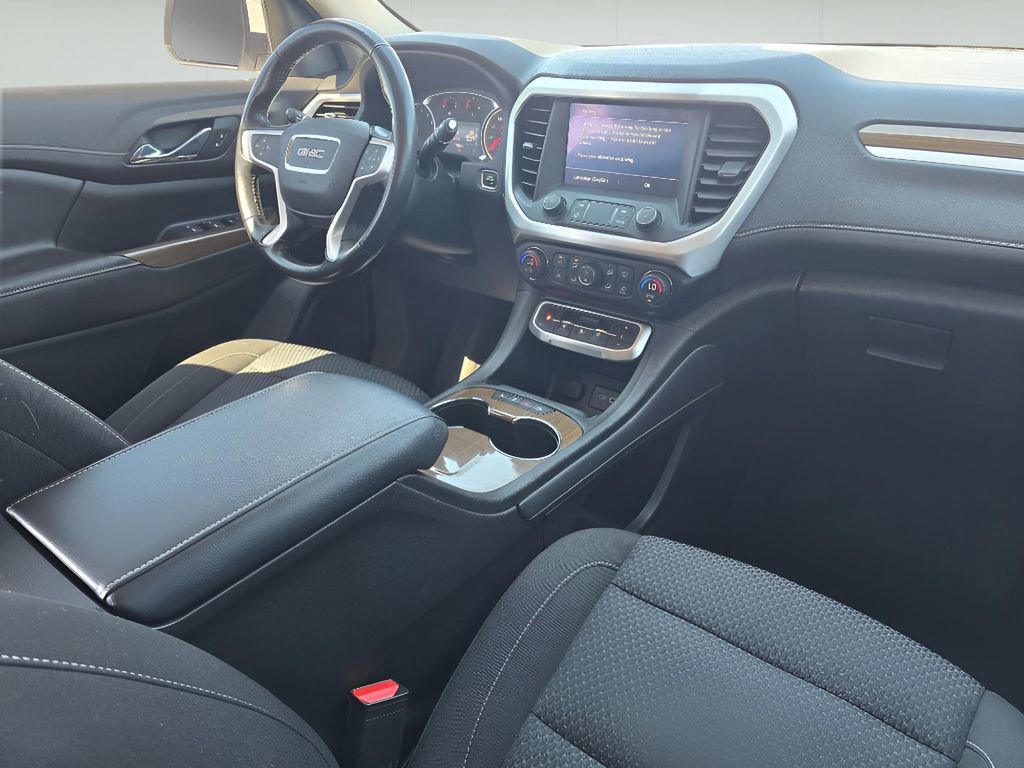 Used 2020 GMC Acadia SLE image 15