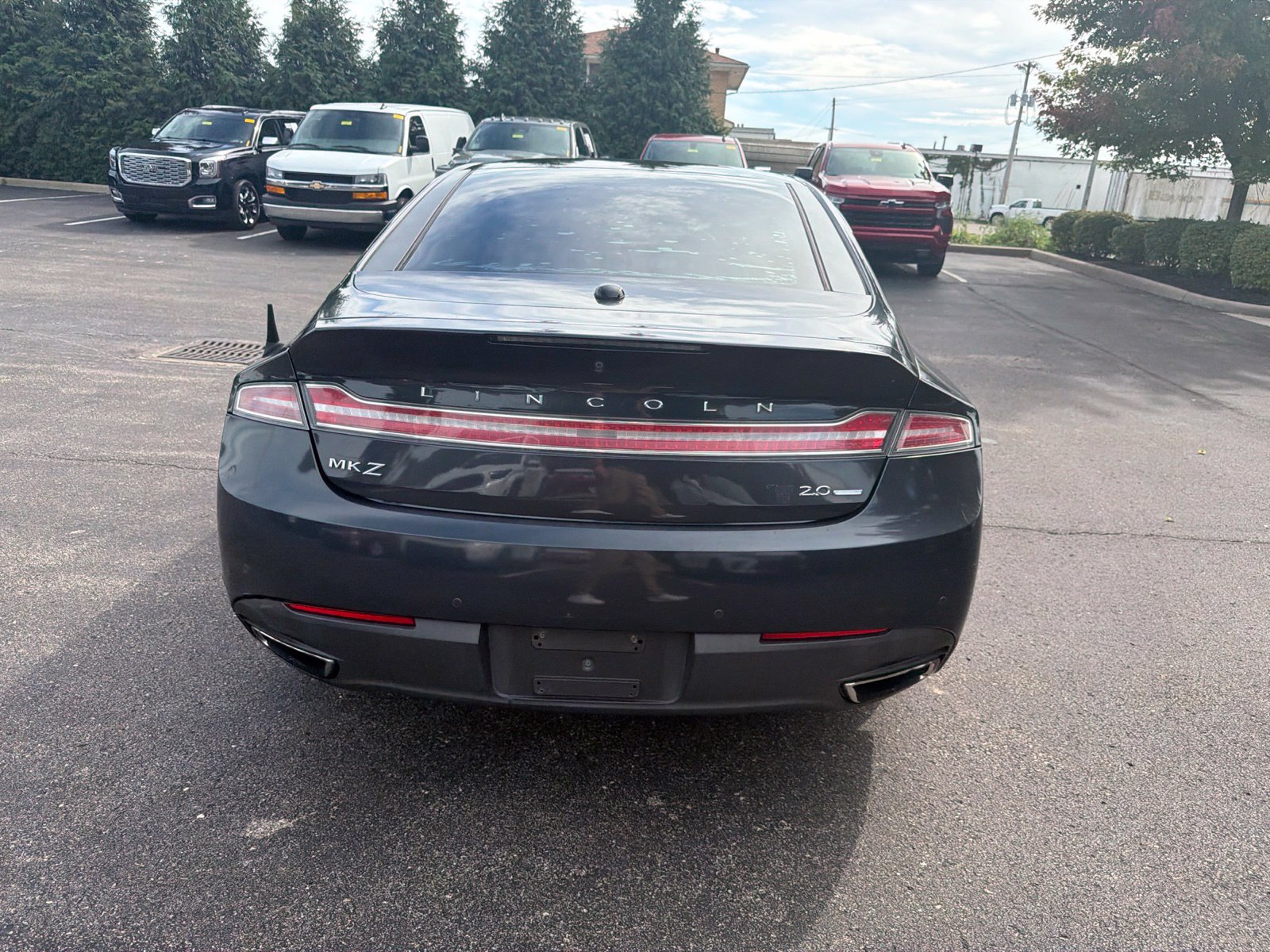 Used 2013 Lincoln MKZ FWD image 4