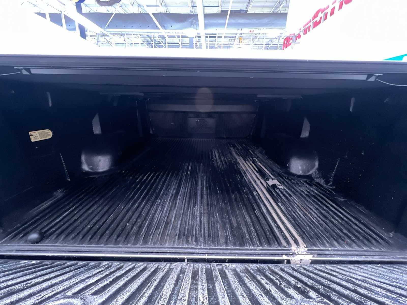Used 2015 Toyota Tundra SR5 AWD/4WD image 41