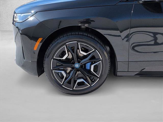 Used 2024 BMW iX xDrive50 w/ Premium Package AWD/4WD image 26