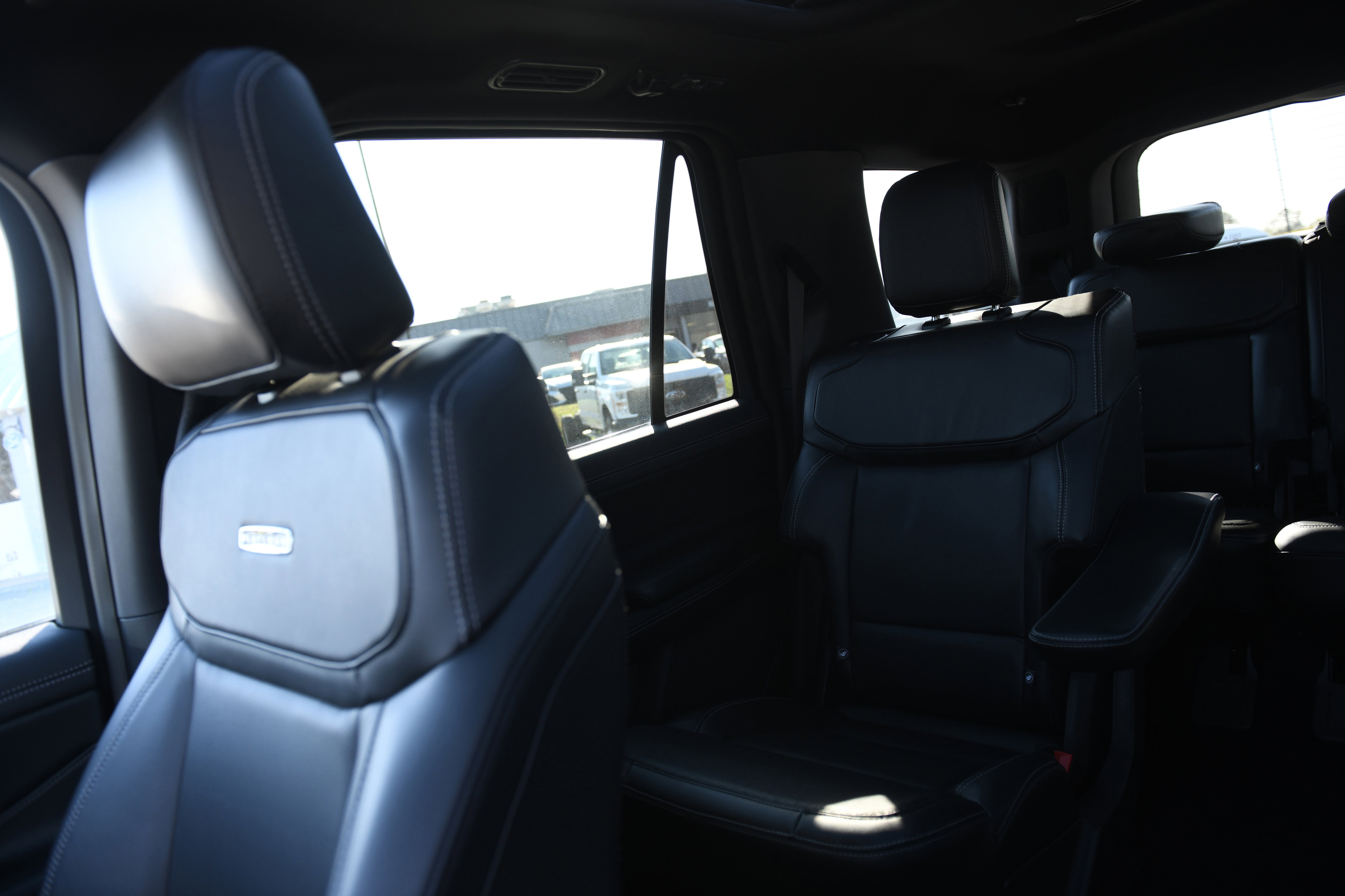 Used 2025 Ford Expedition Platinum w/ Stealth Performance Package image 29