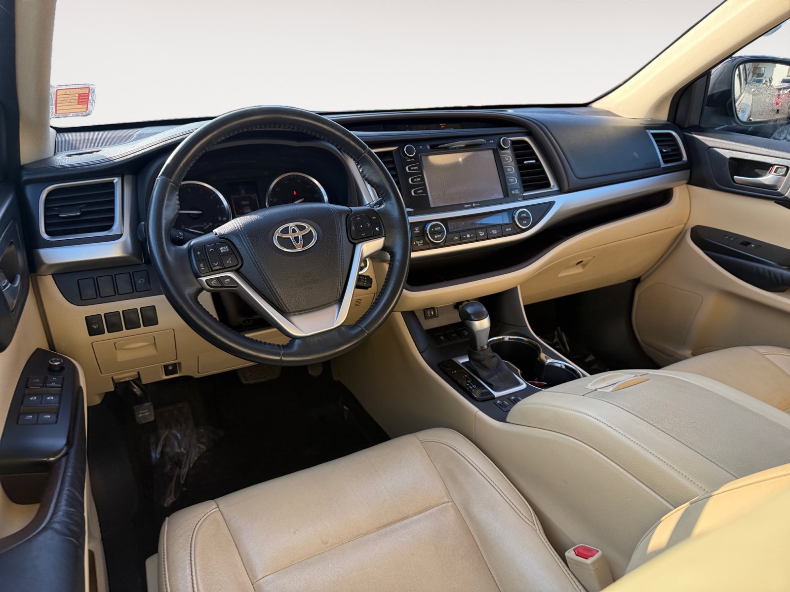 Used 2015 Toyota Highlander XLE image 15