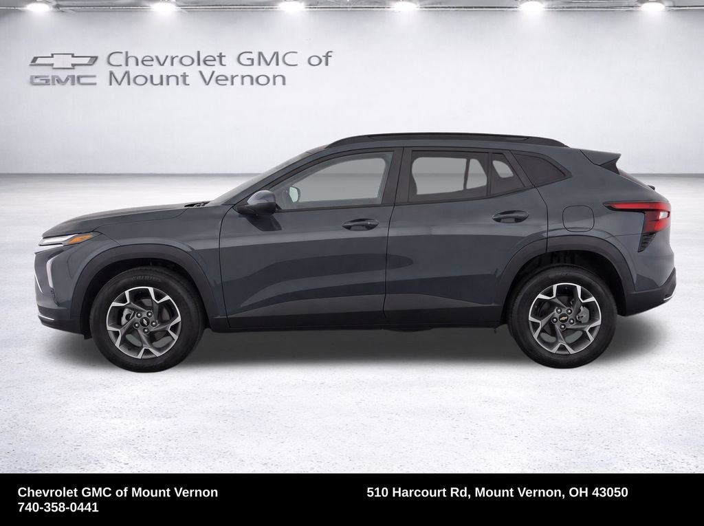 Used 2026 Chevrolet Trax LT FWD image 37
