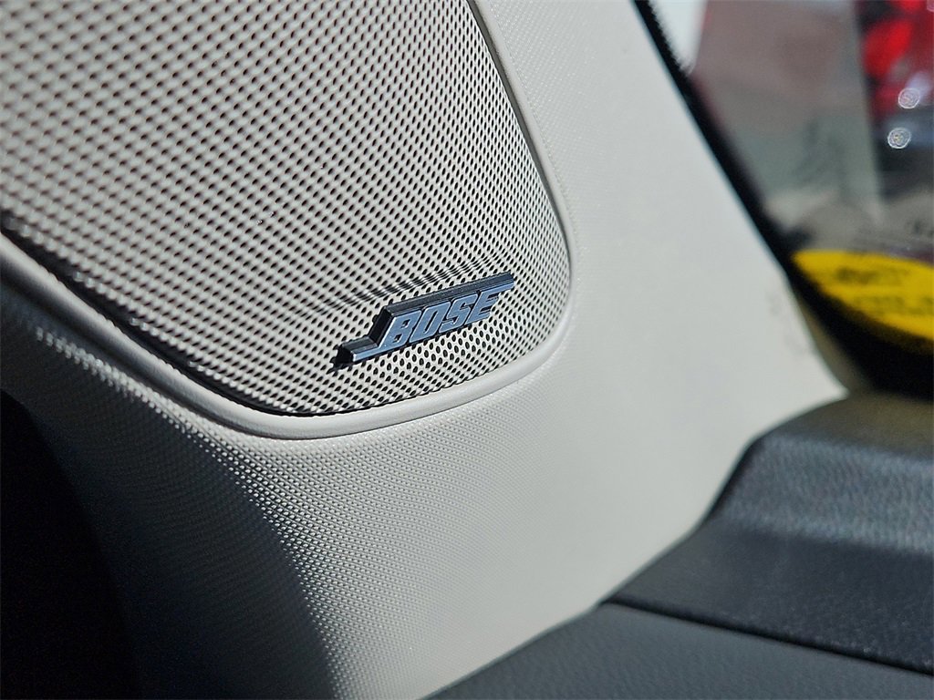 New 2025 Honda Pilot Touring image 12