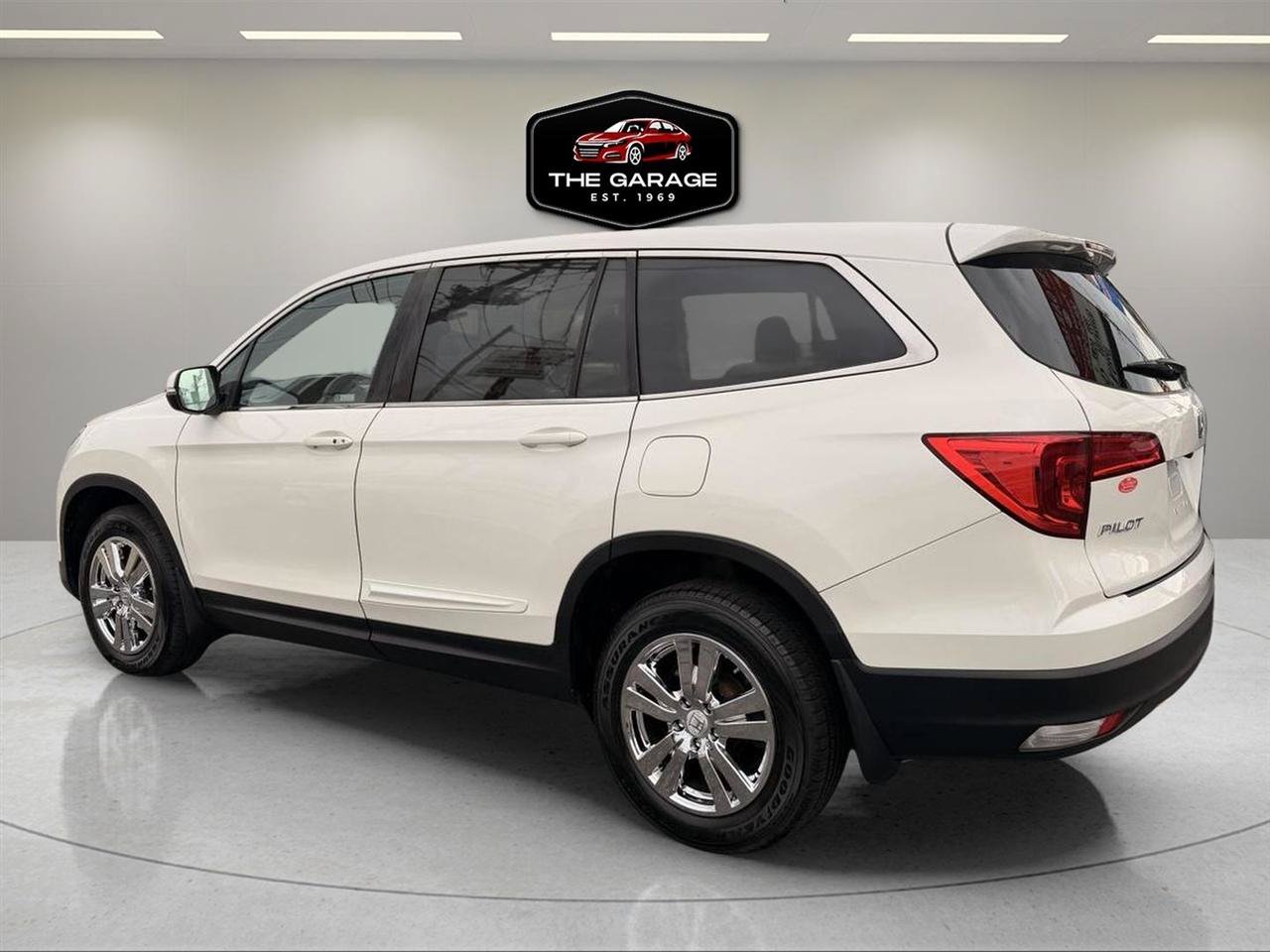 Used 2018 Honda Pilot EX-L image 3