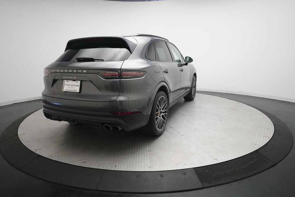 Used 2020 Porsche Cayenne S AWD/4WD image 5