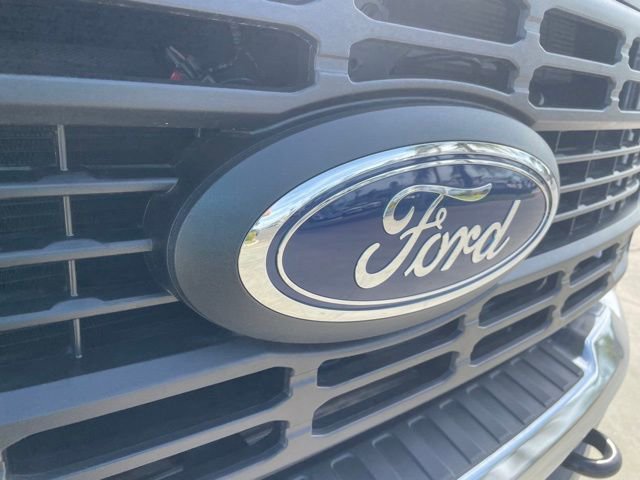 New 2026 Ford F250 XL w/ XL Chrome Package image 28