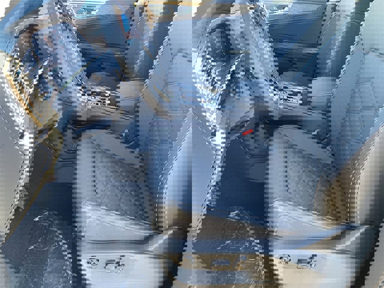 New 2026 Volkswagen Atlas SE image 15