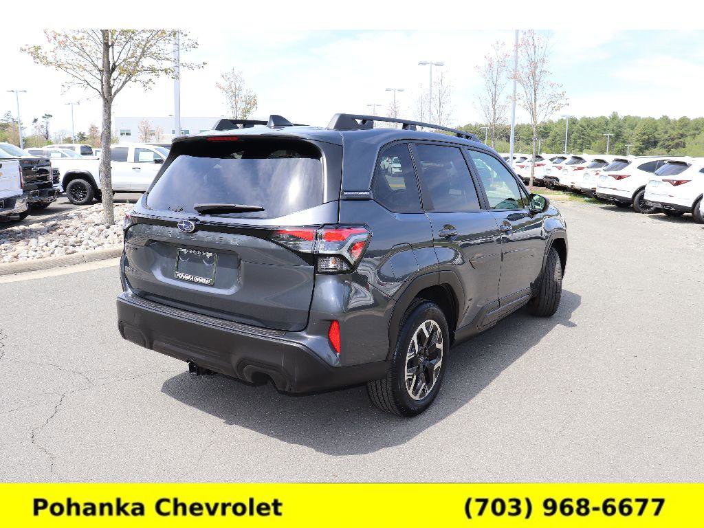 Used 2025 Subaru Forester Premium image 7
