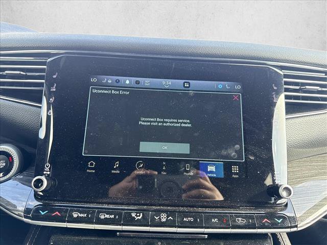 Used 2022 Jeep Wagoneer Series II RWD image 12