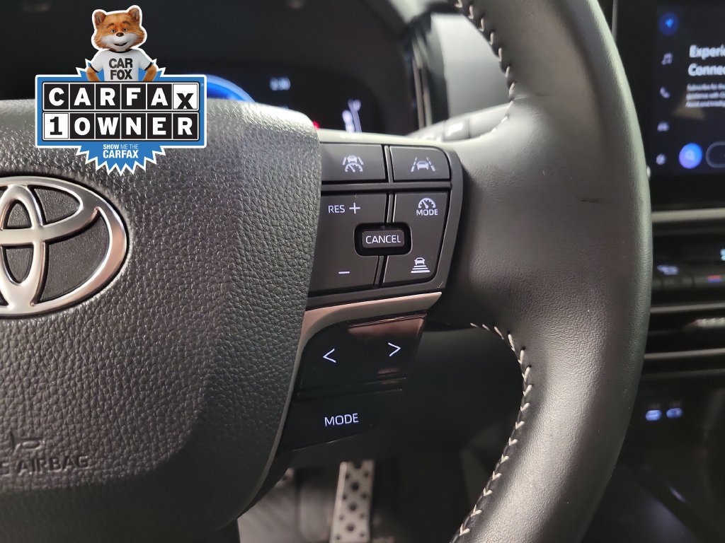 Used 2025 Toyota Camry SE FWD image 25