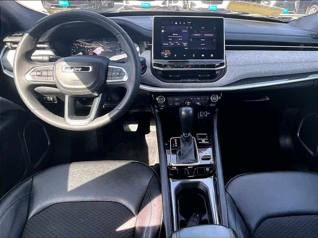 Used 2024 Jeep Compass Latitude image 21