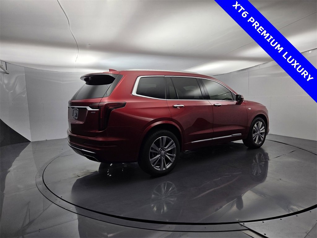 Used 2024 Cadillac XT6 Premium Luxury image 13