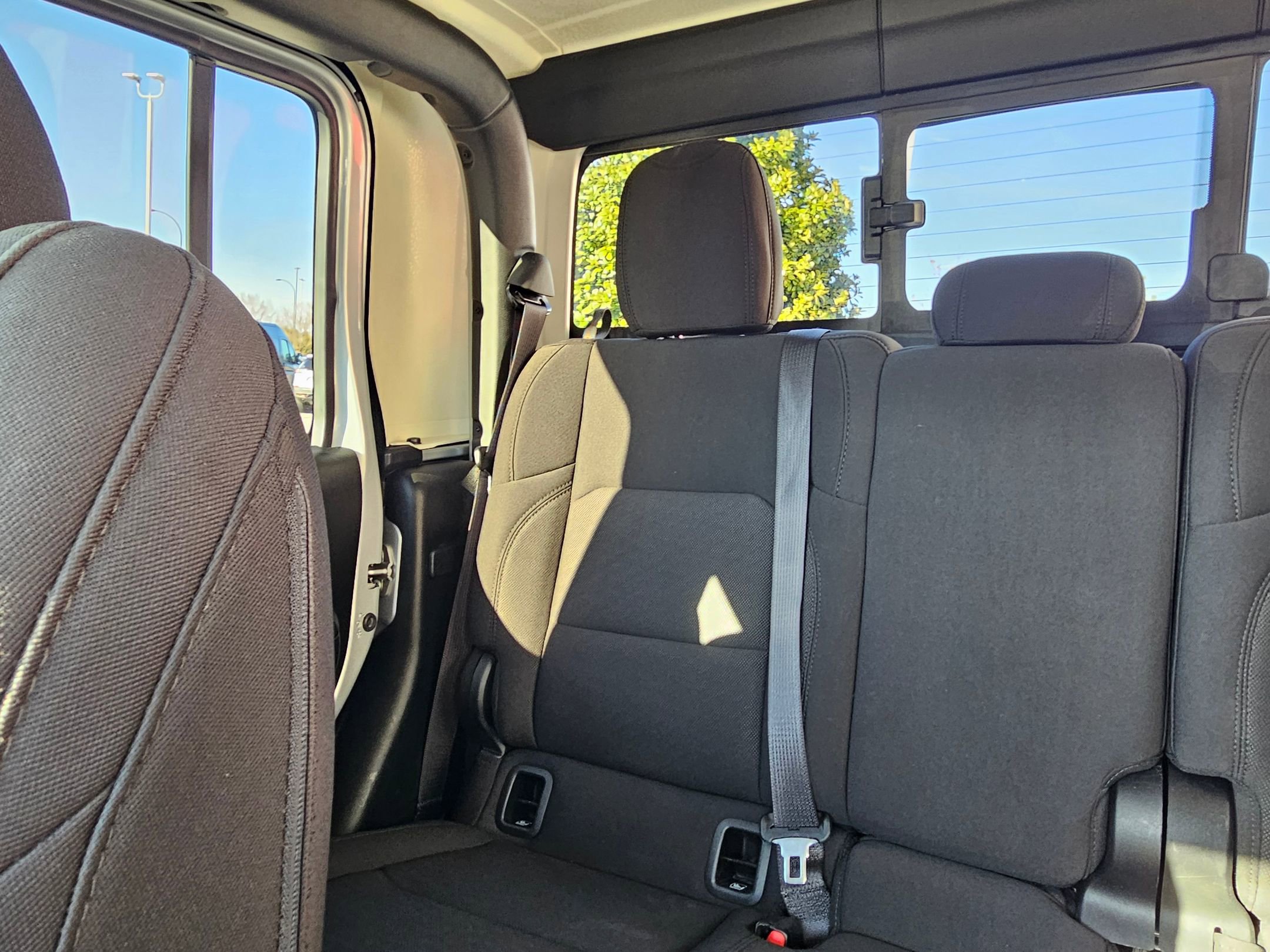 Used 2023 Jeep Gladiator Willys image 25