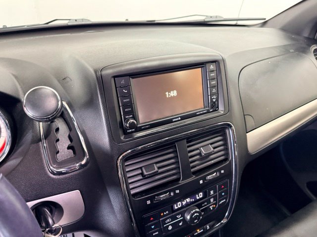 Used 2017 Dodge Grand Caravan GT FWD image 29