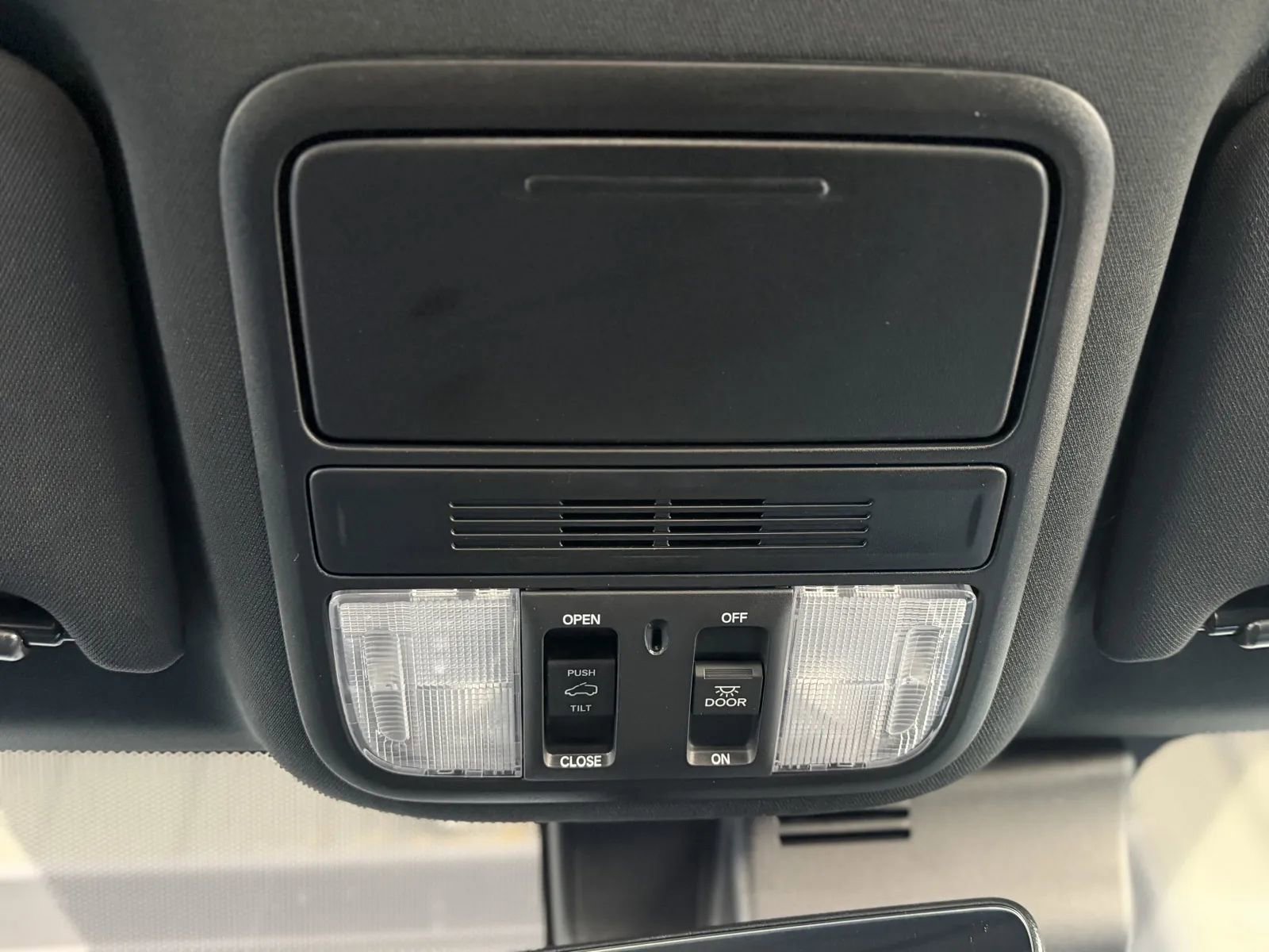 Used 2019 Honda Passport EX-L image 37