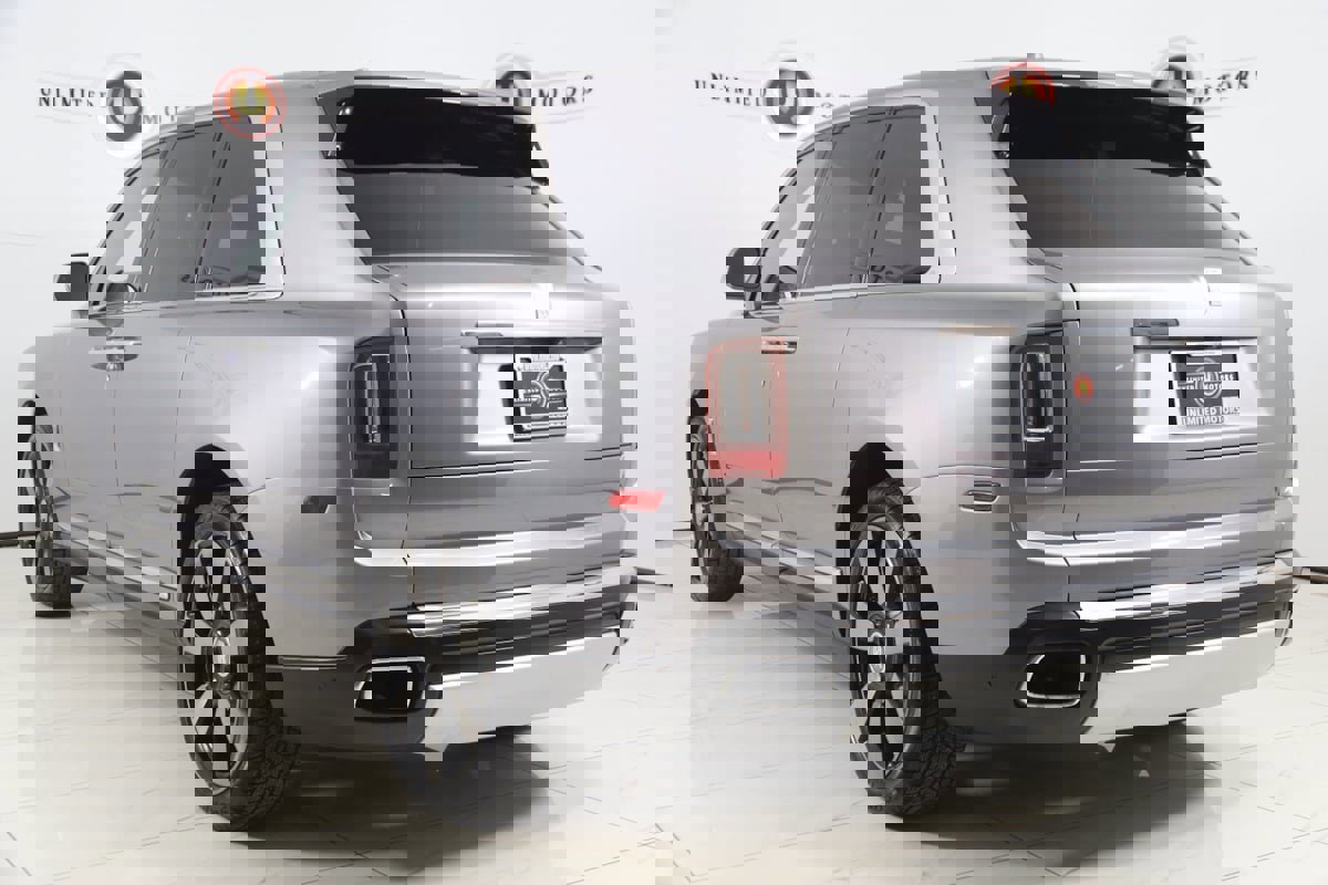 Used 2020 Rolls-Royce Cullinan image 4