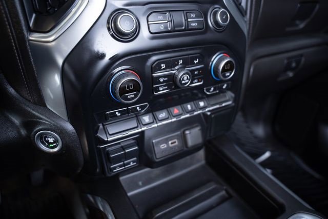 Used 2022 Chevrolet Silverado 3500 LT w/ Convenience Package image 18