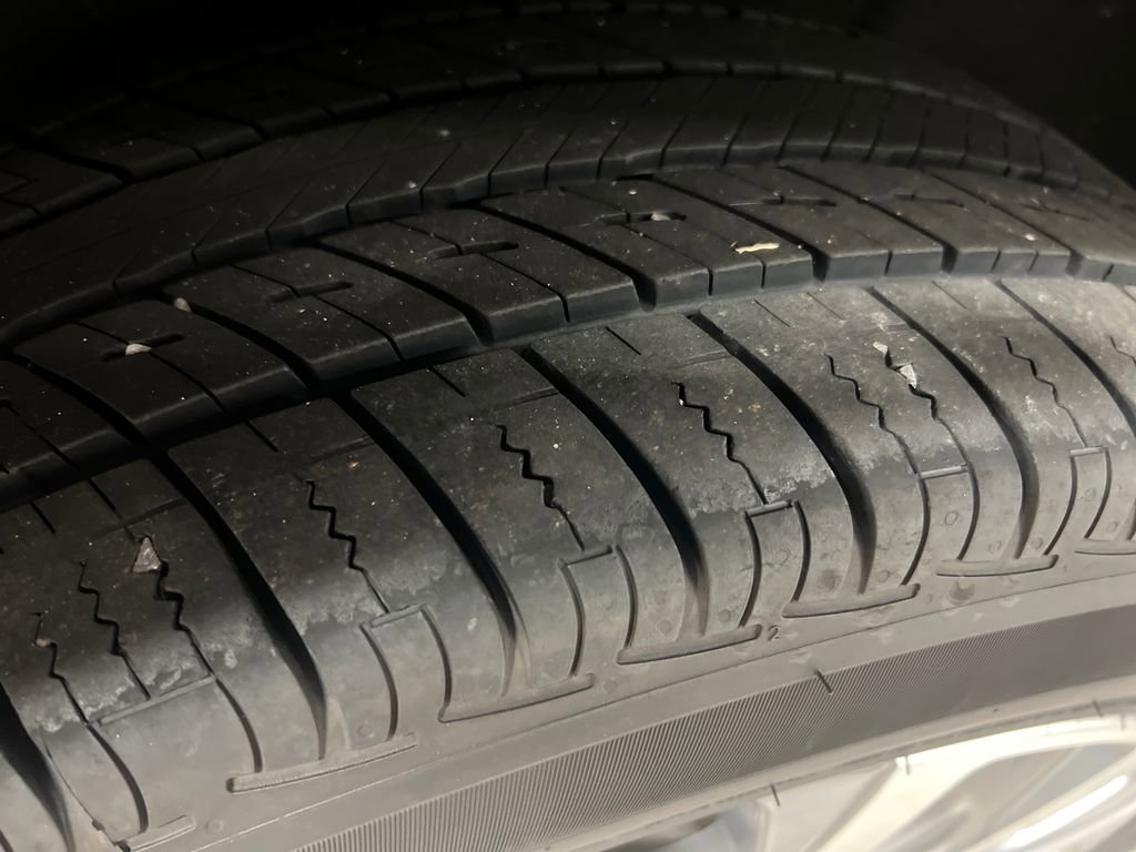 Certified 2022 Chevrolet Blazer Premier w/ Enhanced Convenience Package AWD/4WD image 10