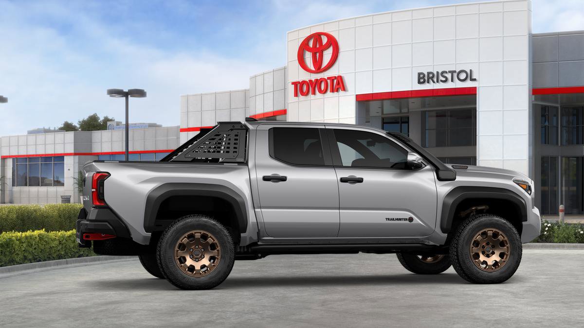 New 2025 Toyota Tacoma Trailhunter image 24