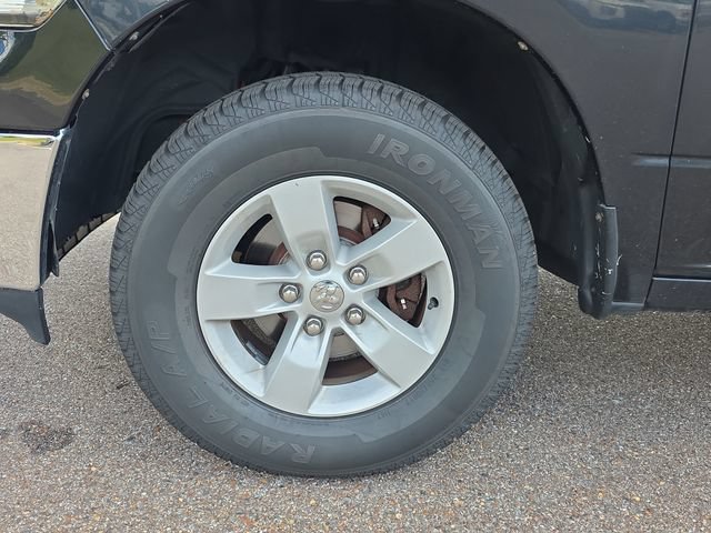 Used 2017 RAM 1500 Classic SLT AWD/4WD image 9