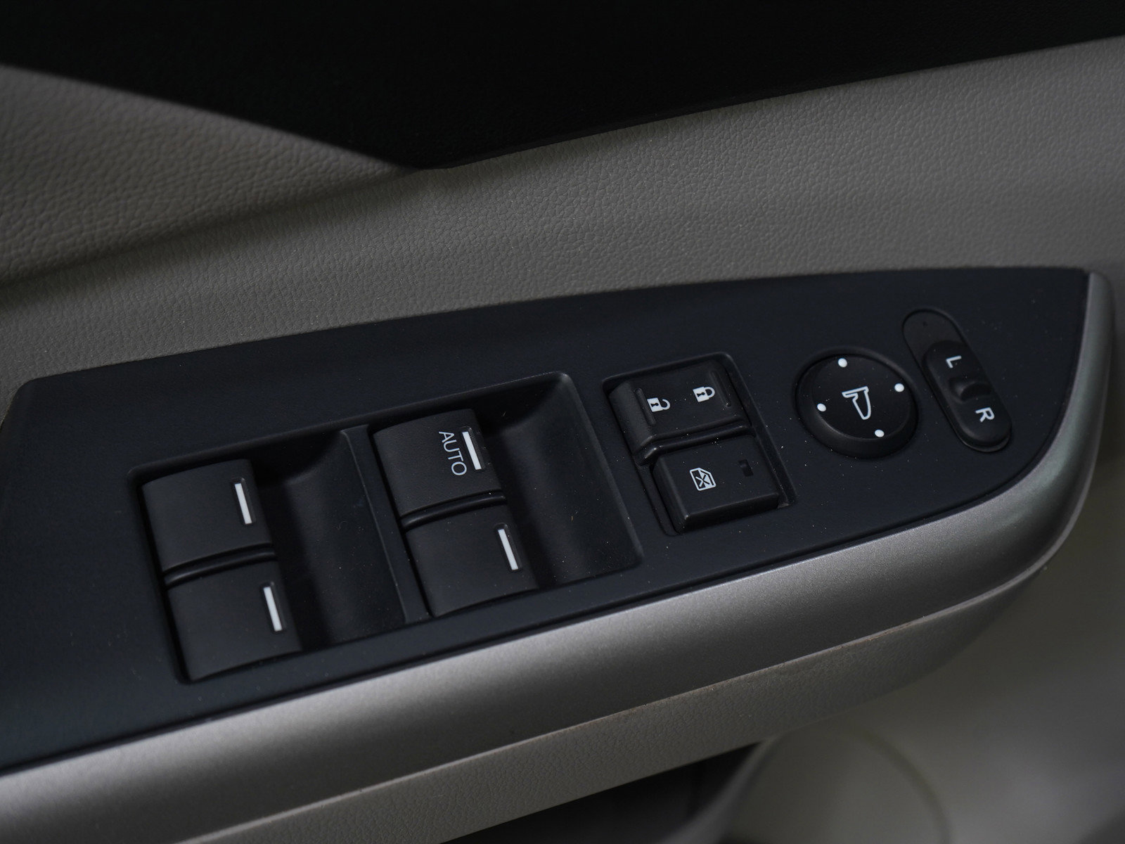 Used 2012 Honda CR-V EX-L image 20